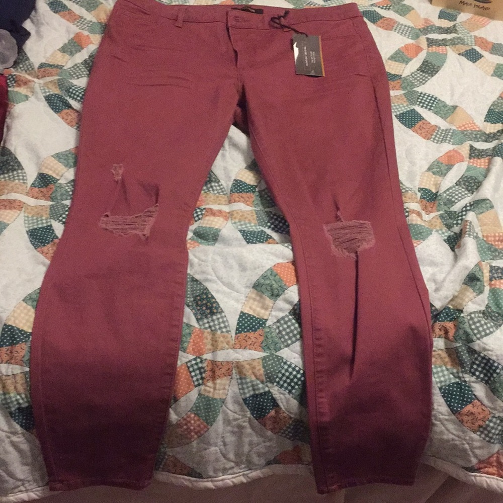 Selling super comfy and cute skintight legging!